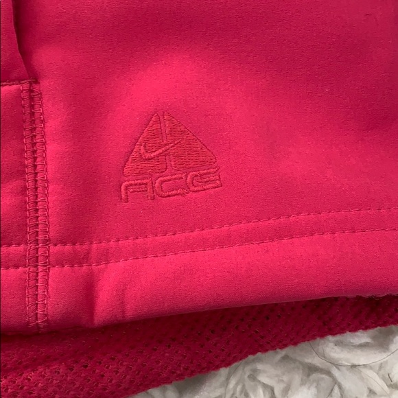 Nike ACG warm jacket. - Picture 2 of 8
